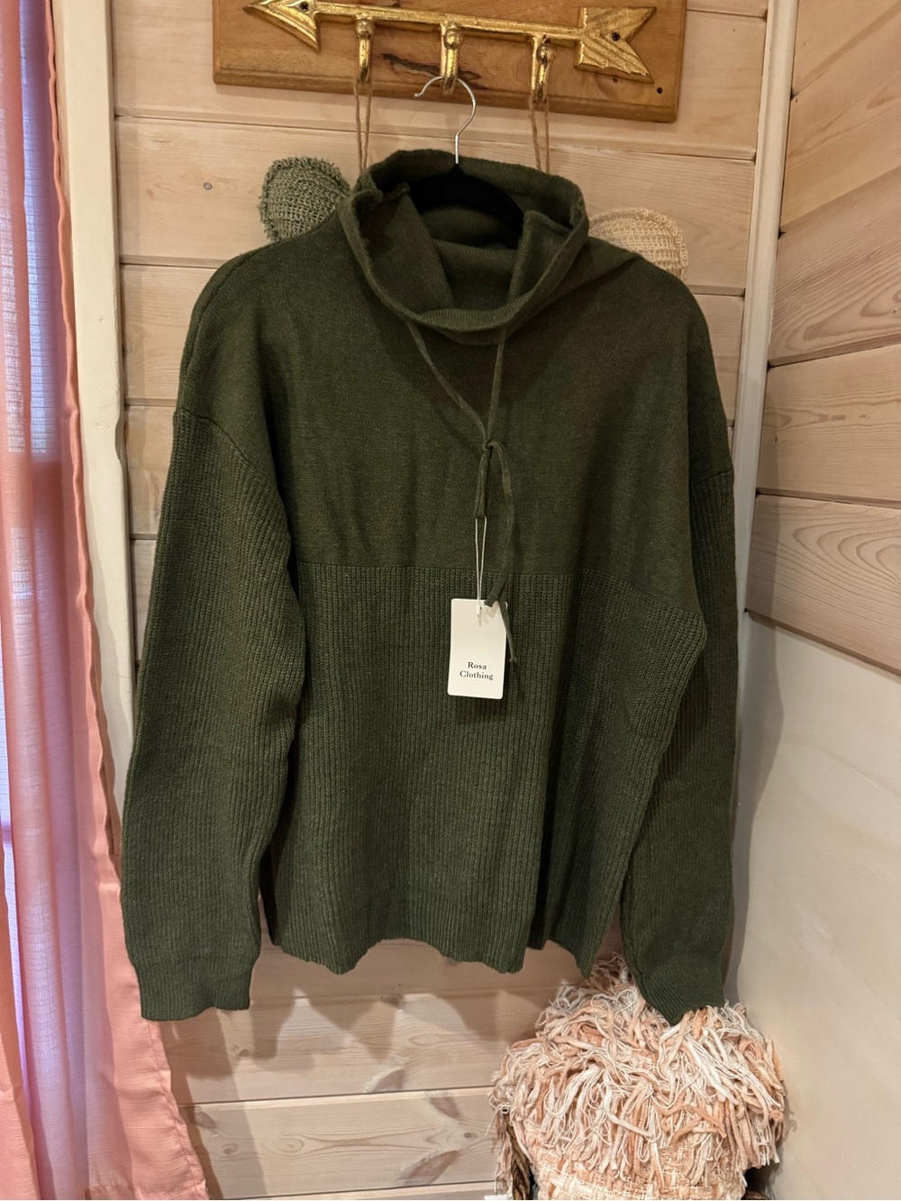 NWT - Rosa Clothing Olive Green Turtle/Cowl Neck Sweater - Size Small